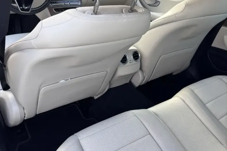 Mercedes-Benz E 300 (Clasa E) din 2021 cu 102.000 km - oferta MER211198 - foto 14