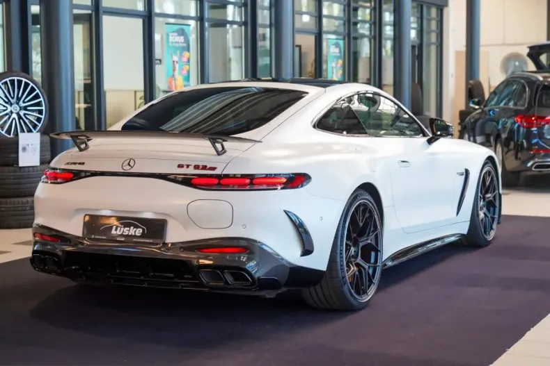 Mercedes-Benz AMG GT (Clasa GT) din 2025 cu 24.102 km - oferta MER211200 - foto 5