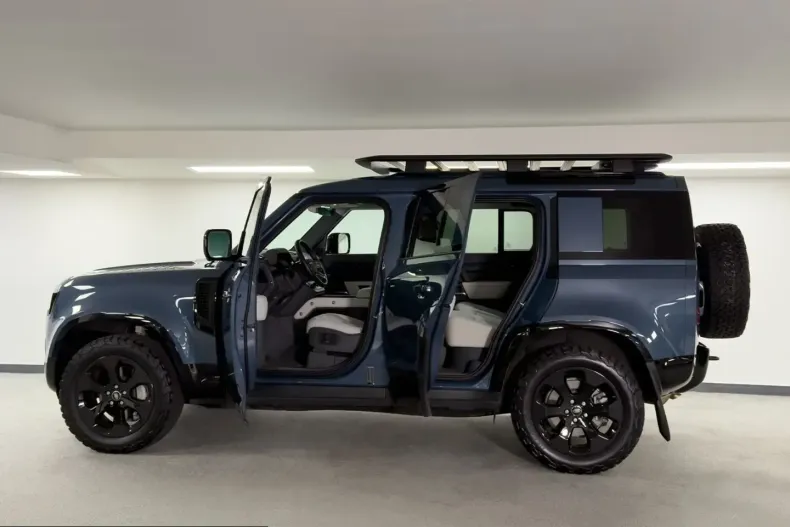 Land Rover Defender din 2024 cu 18.340 km - oferta LAN211204 - foto 17