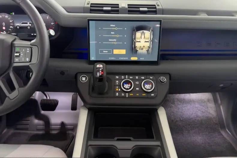 Land Rover Defender din 2024 cu 18.340 km - oferta LAN211204 - foto 28