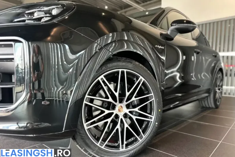 Porsche Cayenne din 2025 cu 15.500 km - oferta POR211210 - foto 6