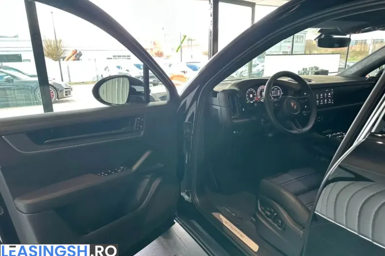 Porsche Cayenne din 2025 cu 15.500 km - oferta POR211210 - foto 15