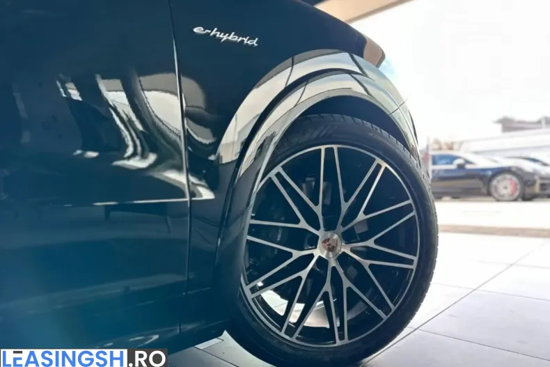 Porsche Cayenne din 2025 cu 15.500 km - oferta POR211210 - foto 16