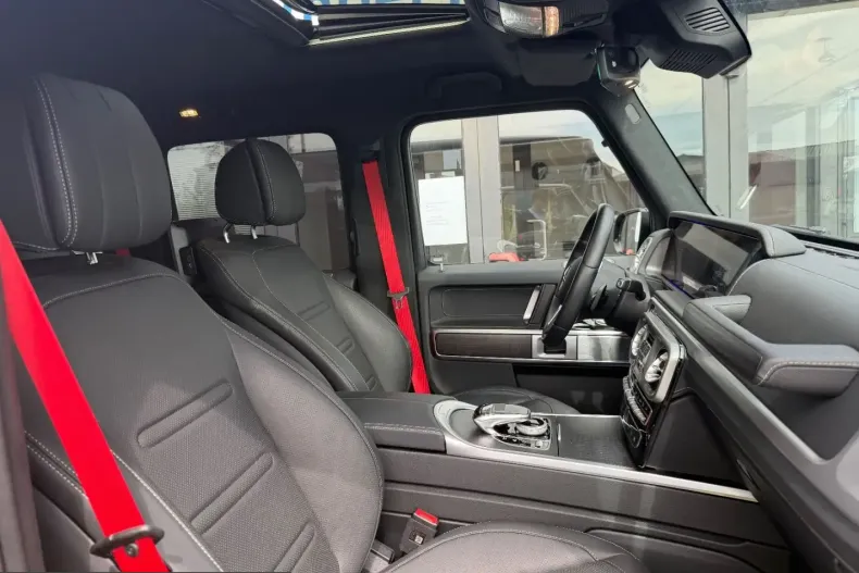 Mercedes-Benz G 500 (Clasa G) din 2024 cu 66.975 km - oferta MER211214 - foto 17