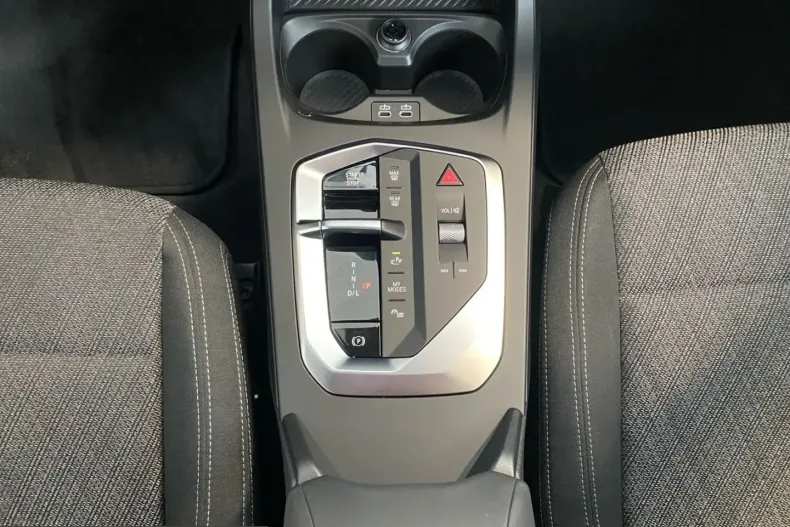 BMW 120i (Seria 1) din 2025 cu 8.400 km - oferta BMW211218 - foto 12