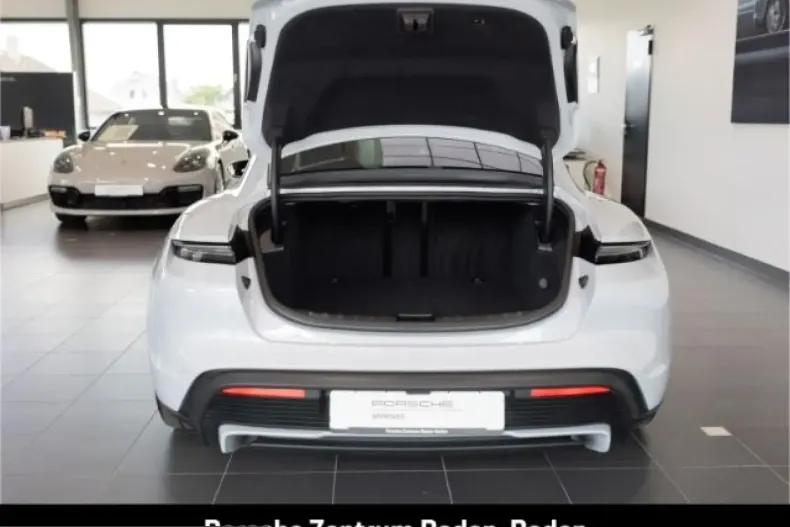 Porsche Taycan din 2024 cu 29.200 km - oferta POR211219 - foto 6