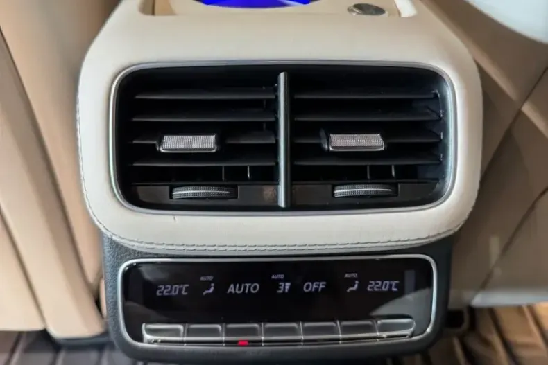 Mercedes-Benz GLS 63 (Clasa GLS) din 2024 cu 21.555 km - oferta MER211228 - foto 34