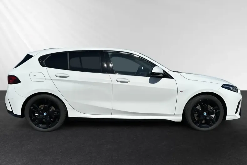 BMW 123 (Seria 1) din 2025 cu 23.496 km - oferta BMW211232 - foto 2