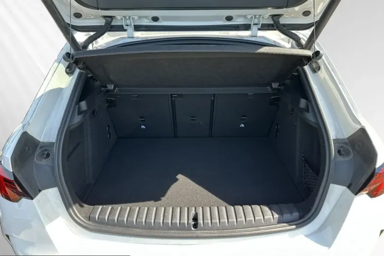 BMW 123 (Seria 1) din 2025 cu 23.496 km - oferta BMW211232 - foto 12