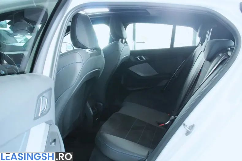 BMW 120i (Seria 1) din 2024 cu 33.300 km - oferta BMW211233 - foto 21