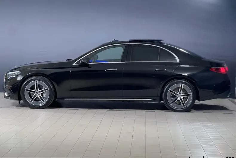 Mercedes-Benz E 450 (Clasa E) din 2023 cu 18.654 km - oferta MER211235 - foto 3