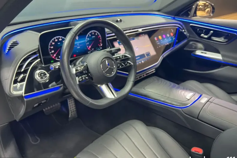 Mercedes-Benz E 450 (Clasa E) din 2023 cu 18.654 km - oferta MER211235 - foto 11