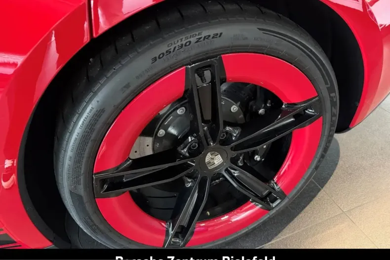 Porsche Taycan din 2024 cu 2.921 km - oferta POR211238 - foto 14