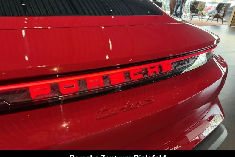 Porsche Taycan din 2024 cu 2.921 km - oferta POR211238 - foto 16