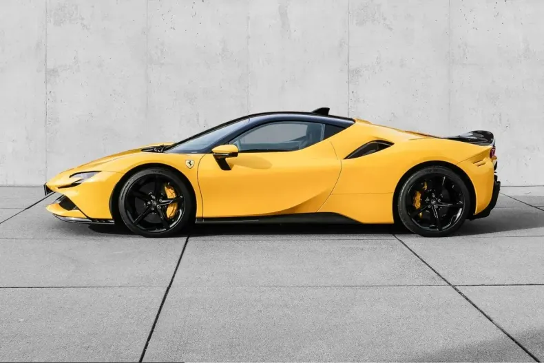 Ferrari SF90 din 2023 cu 7.999 km - oferta FER211242 - foto 3