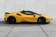 Ferrari SF90 din 2023 cu 7.999 km - oferta FER211242 - foto 7