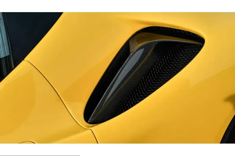 Ferrari SF90 din 2023 cu 7.999 km - oferta FER211242 - foto 14