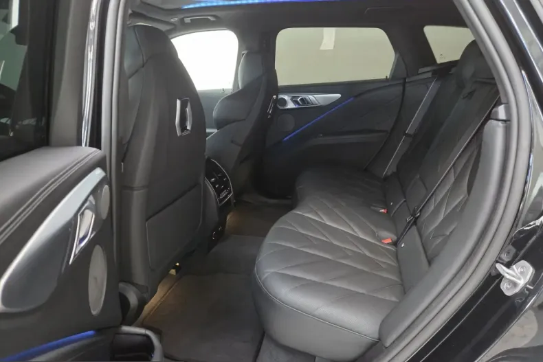 BMW XM (Seria X) din 2025 cu 12.800 km - oferta BMW211246 - foto 20