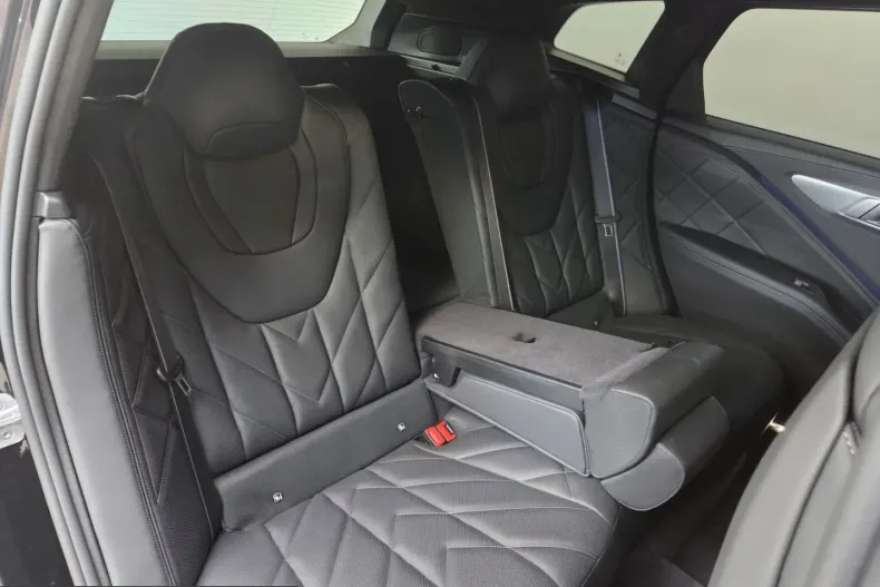 BMW XM (Seria X) din 2025 cu 12.800 km - oferta BMW211246 - foto 28