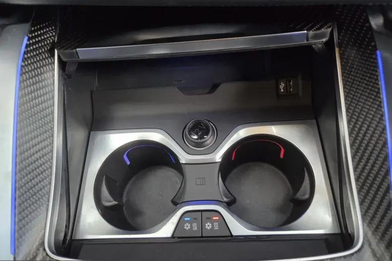 BMW XM (Seria X) din 2025 cu 12.800 km - oferta BMW211246 - foto 34