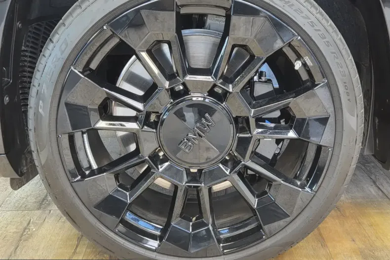 BMW XM (Seria X) din 2025 cu 12.800 km - oferta BMW211246 - foto 37
