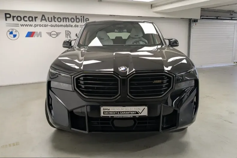 BMW XM (Seria X) din 2025 cu 13.883 km - oferta BMW211247 - foto 1