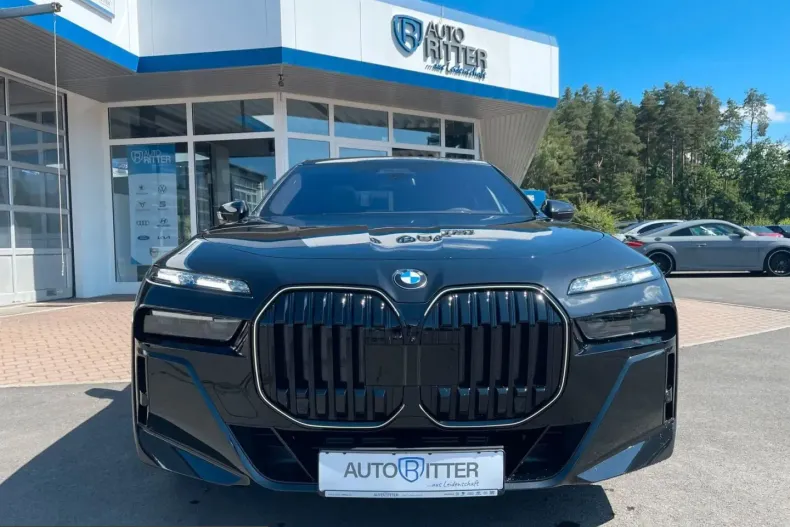 BMW 740 (Seria 7) din 2025 cu 8.500 km - oferta BMW211250 - foto 3