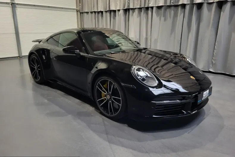 Porsche 992 din 2024 cu 14.601 km - oferta POR211252 - foto 1