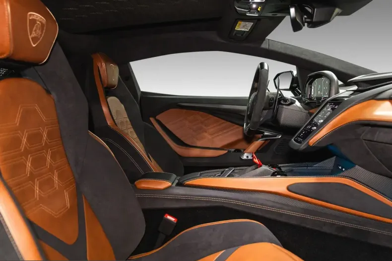 Lamborghini Revuelto din 2025 cu 3.150 km - oferta LAM211253 - foto 6