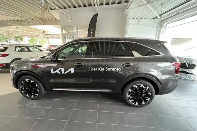 Kia Sorento din 2024 cu 11.500 km - oferta KIA211254 - foto 7