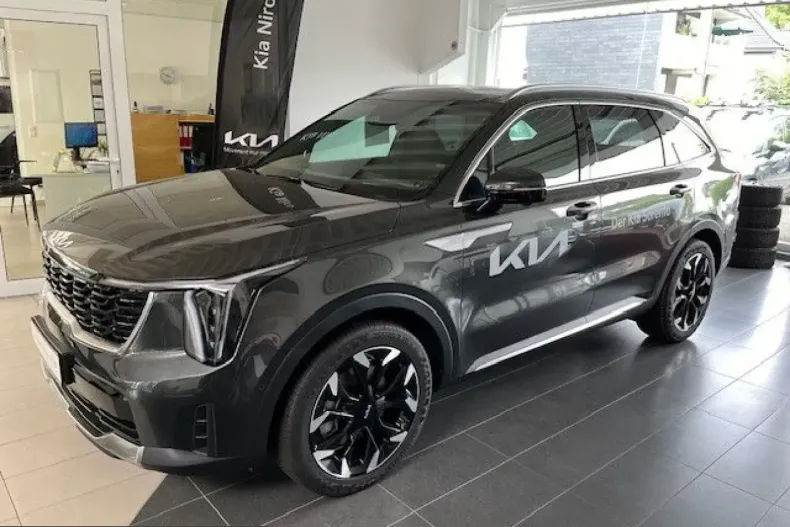 Kia Sorento din 2024 cu 11.500 km - oferta KIA211254 - foto 8