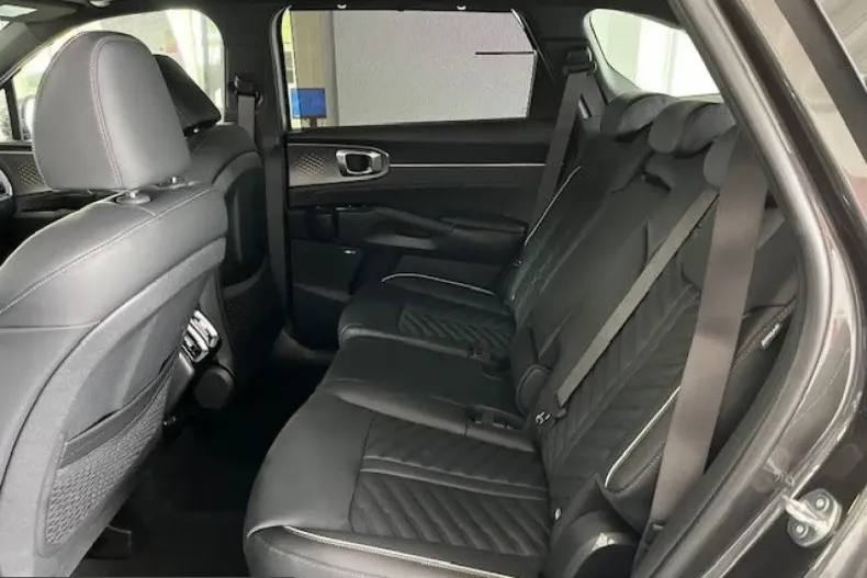 Kia Sorento din 2024 cu 11.500 km - oferta KIA211254 - foto 12