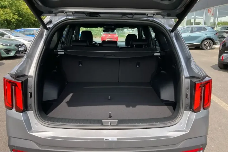 Kia Sorento din 2025 cu 4.425 km - oferta KIA211255 - foto 6
