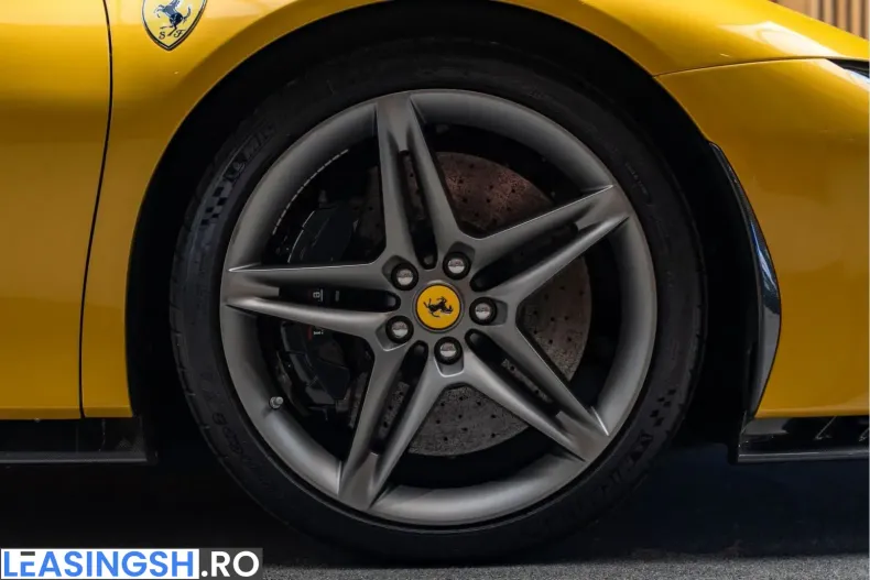Ferrari SF90 din 2023 cu 3.195 km - oferta FER211257 - foto 13