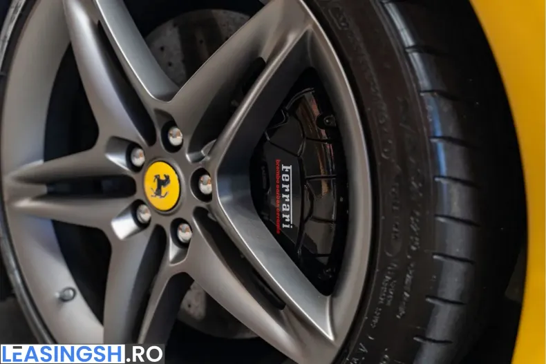 Ferrari SF90 din 2023 cu 3.195 km - oferta FER211257 - foto 15