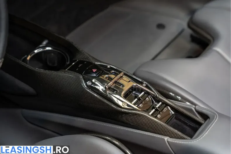 Ferrari SF90 din 2023 cu 3.195 km - oferta FER211257 - foto 33