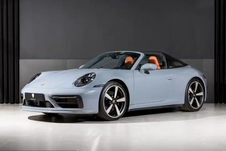 Porsche 992 din 2023 cu 14.000 km - oferta POR211259 - foto 1