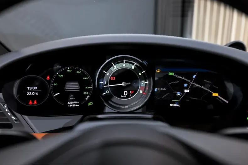 Porsche 992 din 2023 cu 14.000 km - oferta POR211259 - foto 15