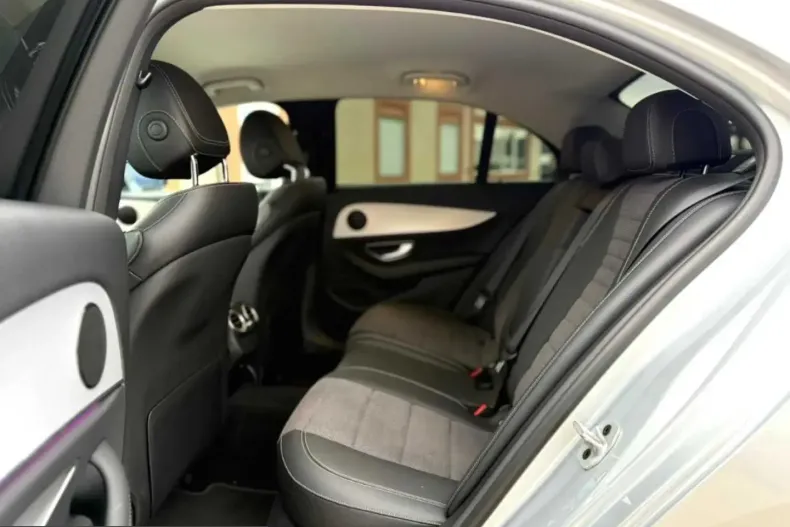 Mercedes-Benz E 200 (Clasa E) din 2021 cu 147.000 km - oferta MER211264 - foto 18