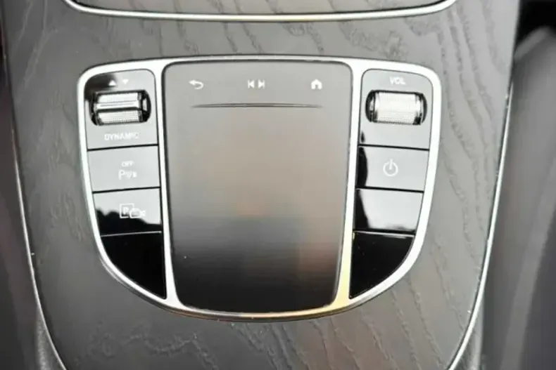 Mercedes-Benz E 200 (Clasa E) din 2021 cu 147.000 km - oferta MER211264 - foto 27