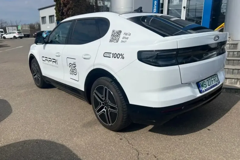 Ford Capri din 2025 cu 4.500 km - oferta FOR211265 - foto 4
