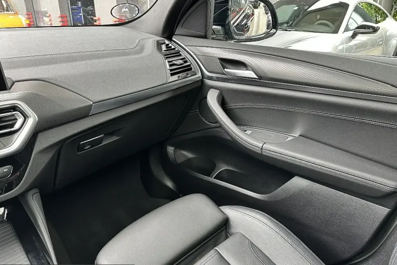 BMW X4 (Seria X) din 2024 cu 6.347 km - oferta BMW211271 - foto 40