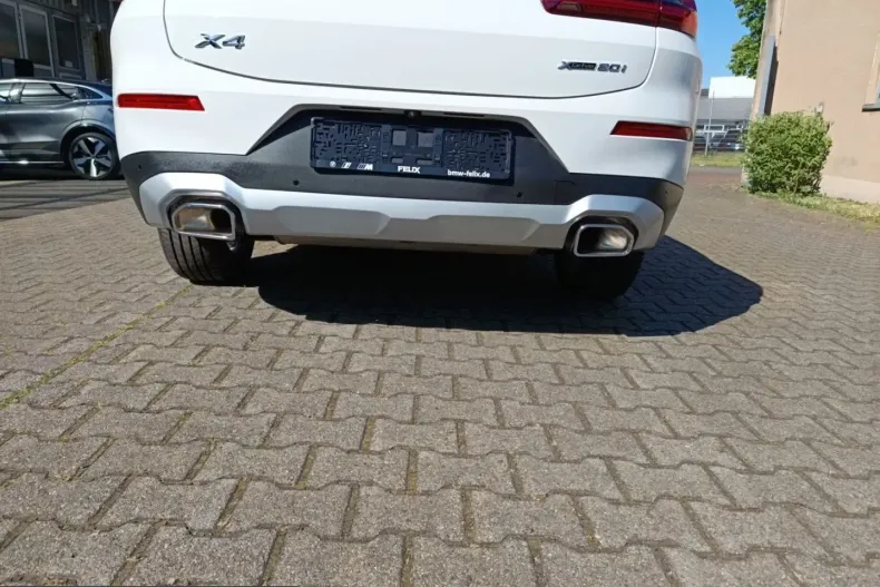 BMW X4 (Seria X) din 2024 cu 12.491 km - oferta BMW211272 - foto 16