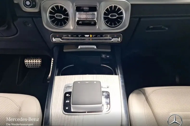 Mercedes-Benz G 450 (Clasa G) din 2025 cu 19.672 km - oferta MER211278 - foto 12