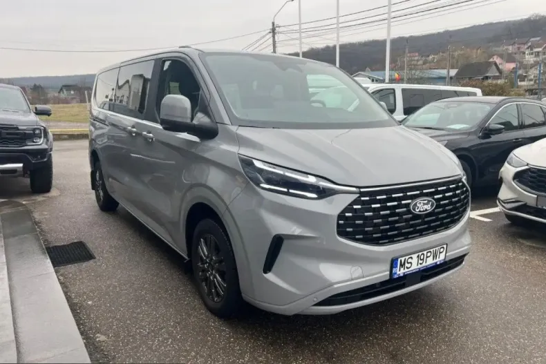 Ford Tourneo Custom din 2025 cu 18.001 km - oferta FOR211282 - foto 2