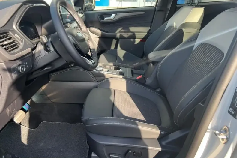 Ford Kuga din 2025 cu 5 km - oferta FOR211283 - foto 6