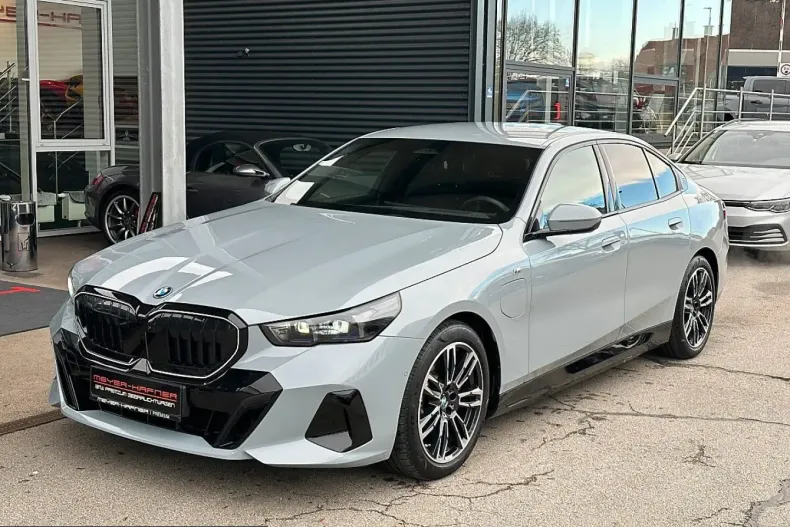 BMW 530 (Seria 5) din 2025 cu 18.265 km - oferta BMW211285 - foto 2