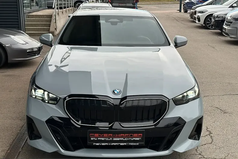 BMW 530 (Seria 5) din 2025 cu 18.265 km - oferta BMW211285 - foto 3