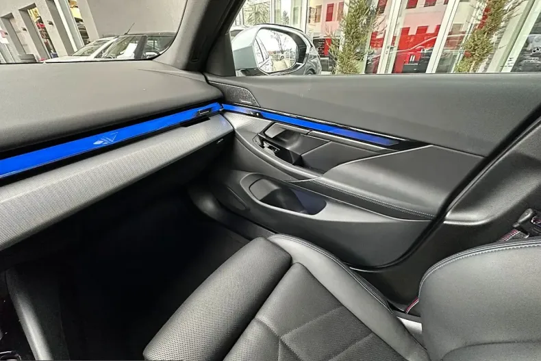 BMW 530 (Seria 5) din 2025 cu 18.265 km - oferta BMW211285 - foto 27