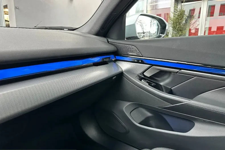 BMW 530 (Seria 5) din 2025 cu 18.265 km - oferta BMW211285 - foto 28